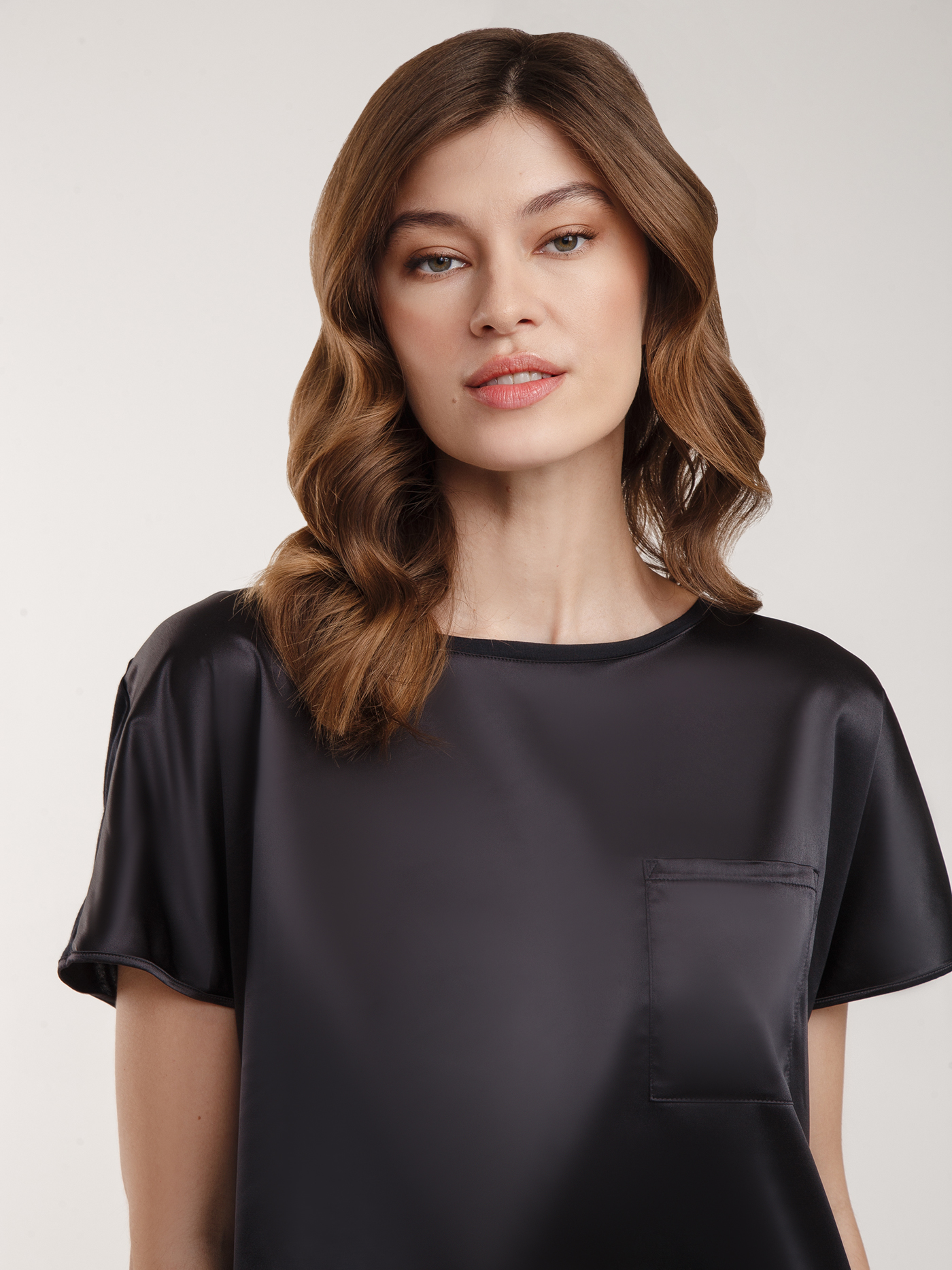 Футболка Черный 2819F3421 | фото 3