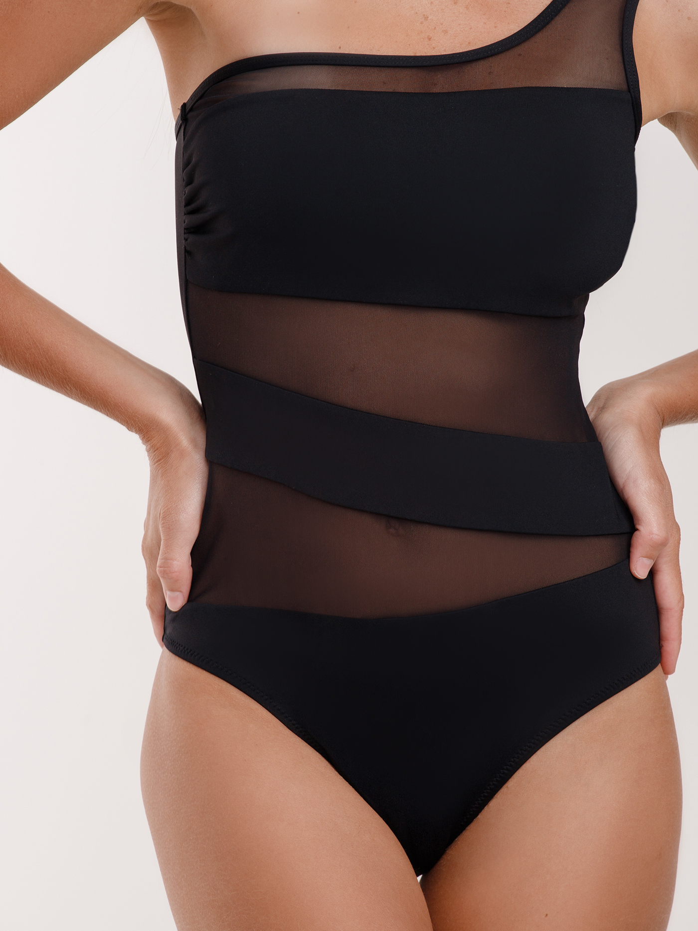 Купальник слитный с мягкой чашкой Черный MD-1-22 | фото 3